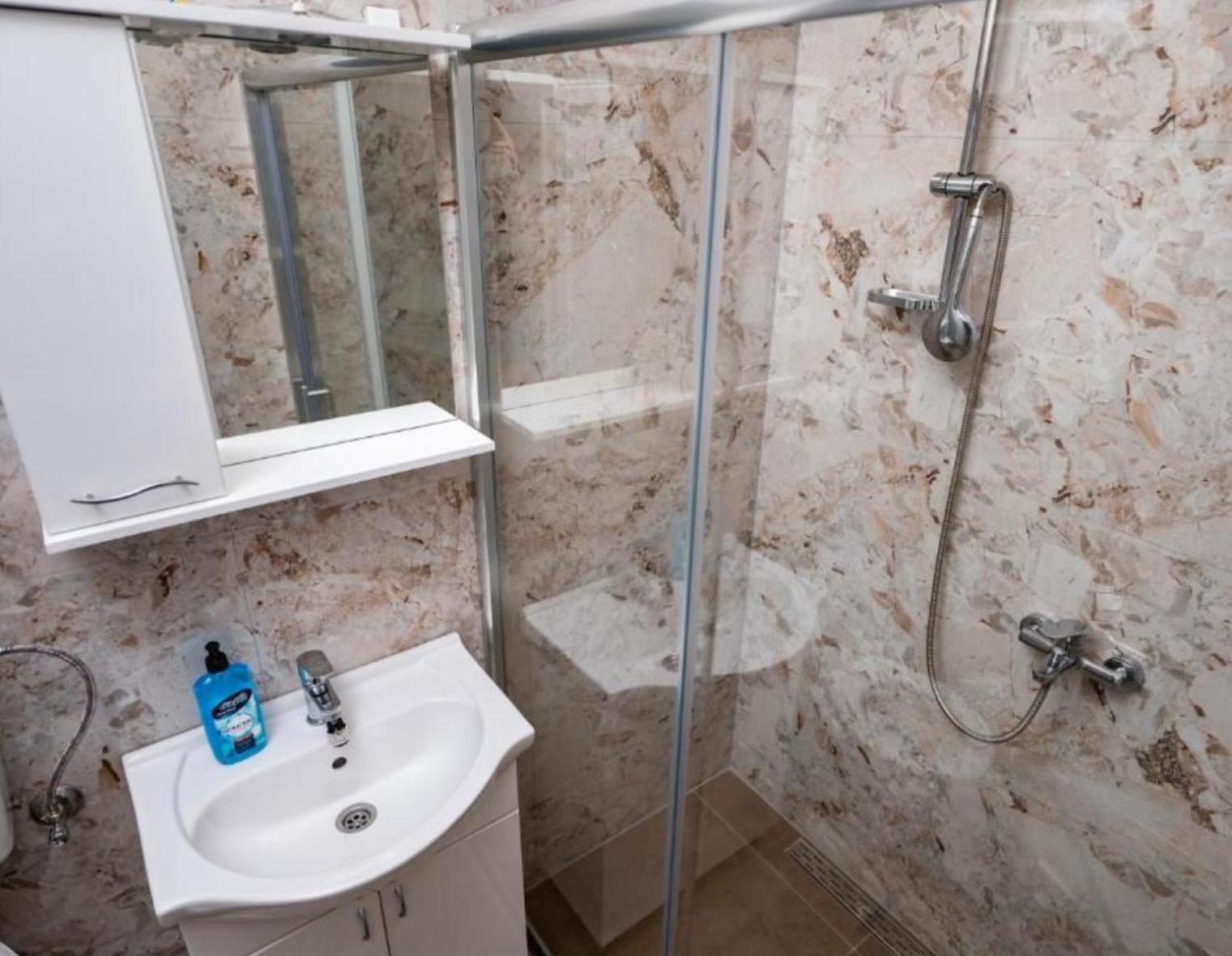 Apartmani Kaan ポドゴリツァ エクステリア 写真
